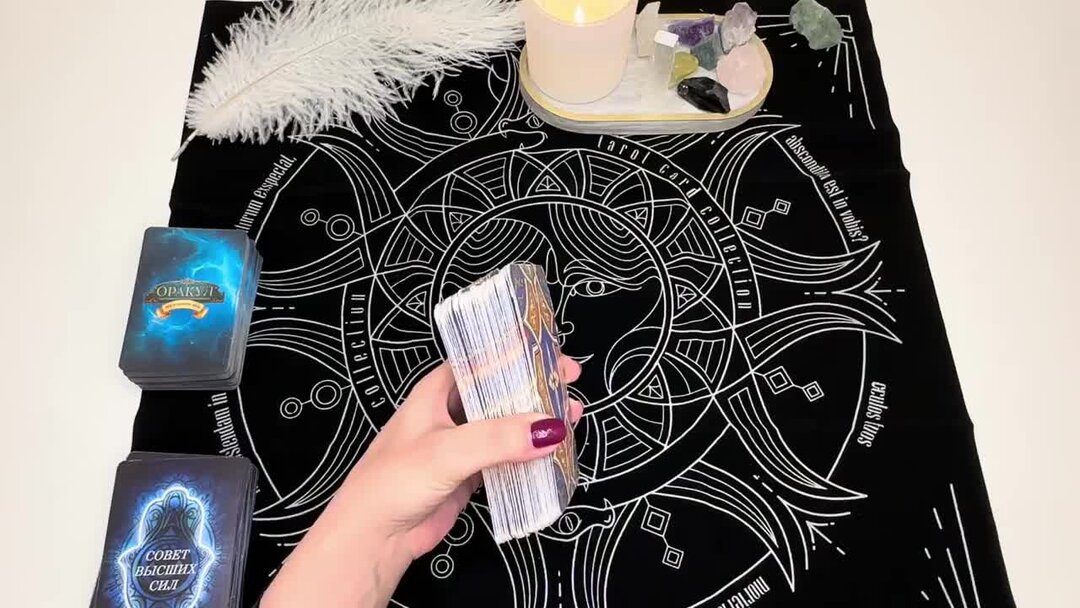 Таро на март водолей. Карты таро королевы по знакам зодиака. Цыганское таро. Таро на март водолей. Таро на март водолей.