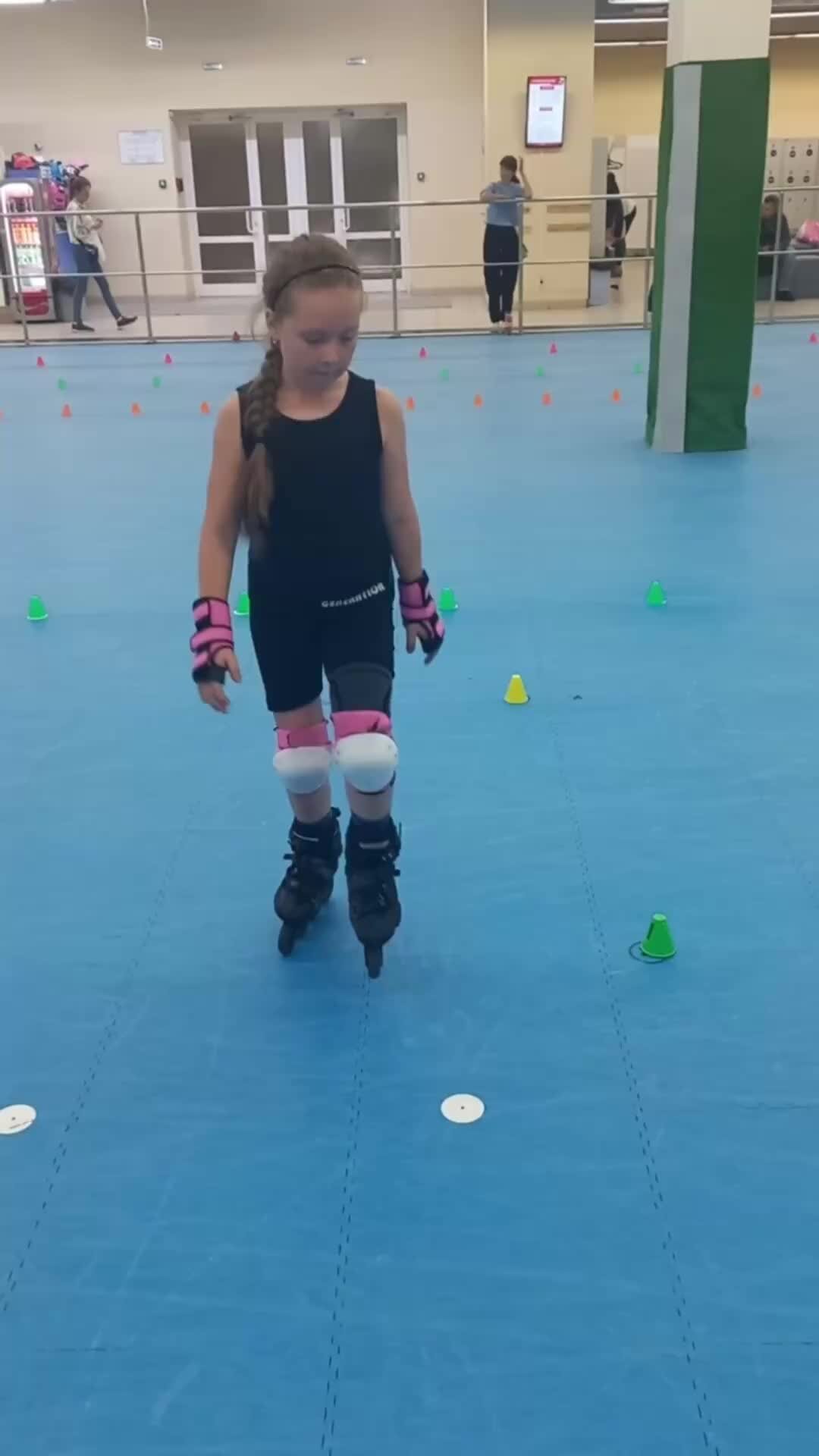 Роллер-Омск, обучение катанию на роликах | Это Стольникова София ️ | Дзен