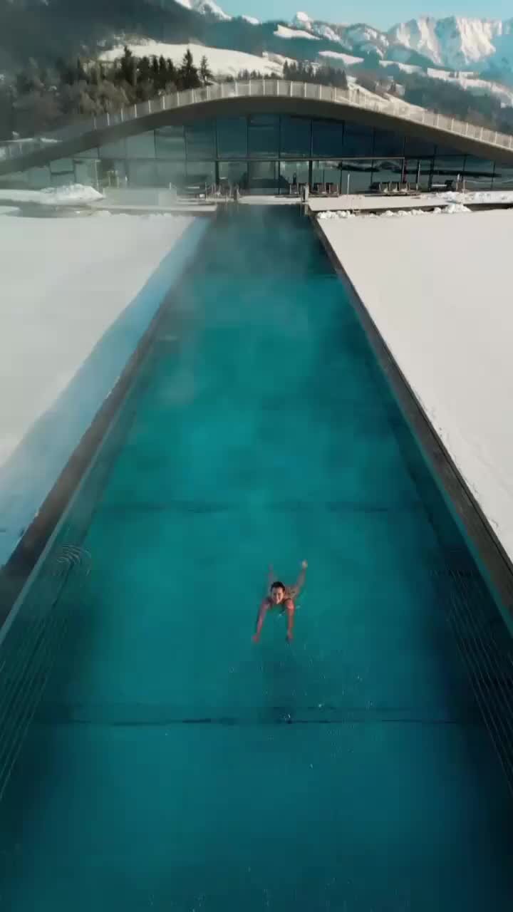 обрыв. природа с высоты. экстремальная фотосессия. захватывает дух сердце. вдохновляющая природа.