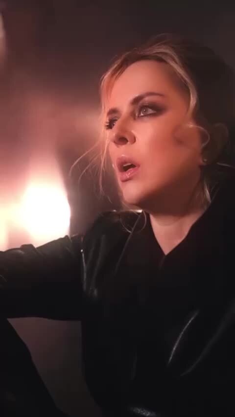 Подчинение женщины мужчине. Цитаты про рабство. Я был любимый раб. Мужчина и женщина страсть. Мужчина и женщина на море.