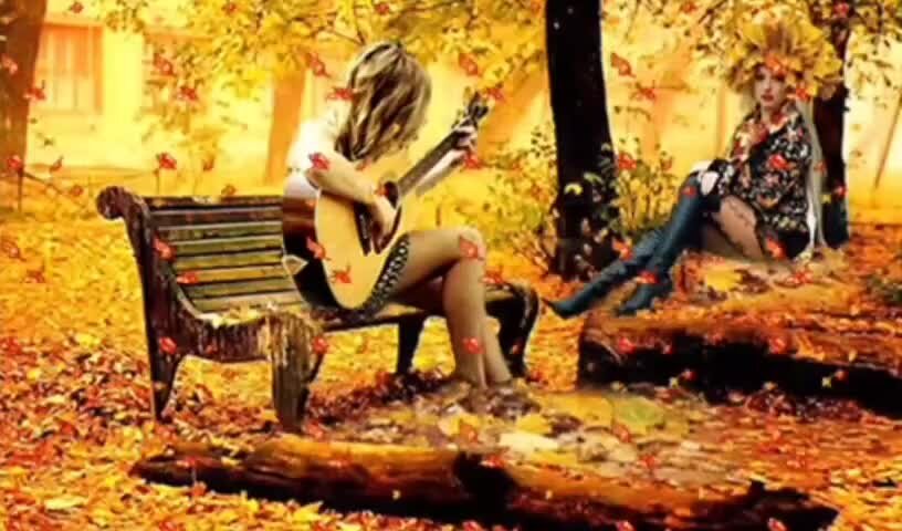 Осень ностальгия. Девушка в осеннем парке гиф. Анимация женщина осенью в парке. Девушка с гитарой осень.
