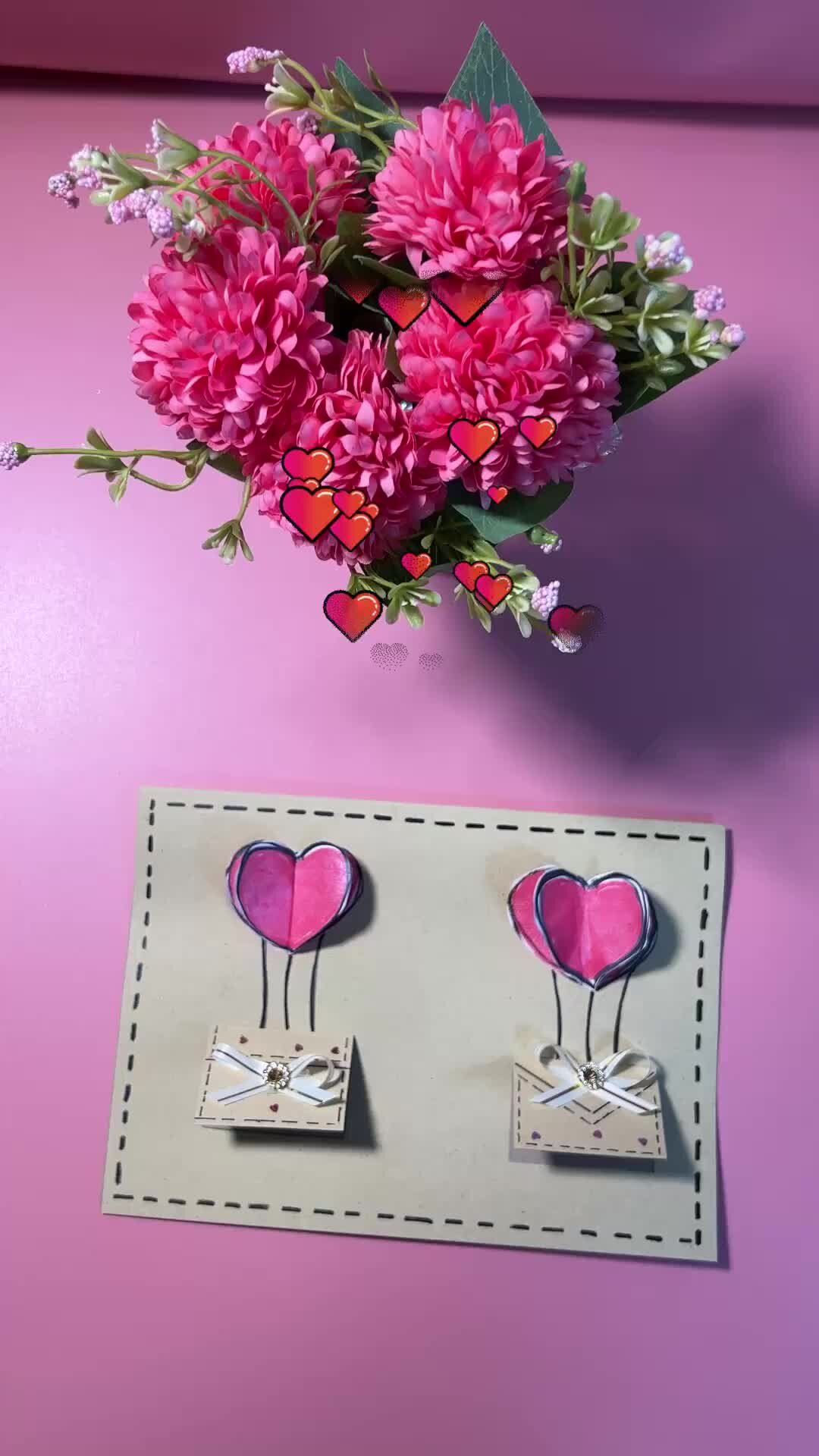 человек в руках бога. счастье в ладонях. солнце на ладони. вытянутые ладони. у святых в ладонях штыри.