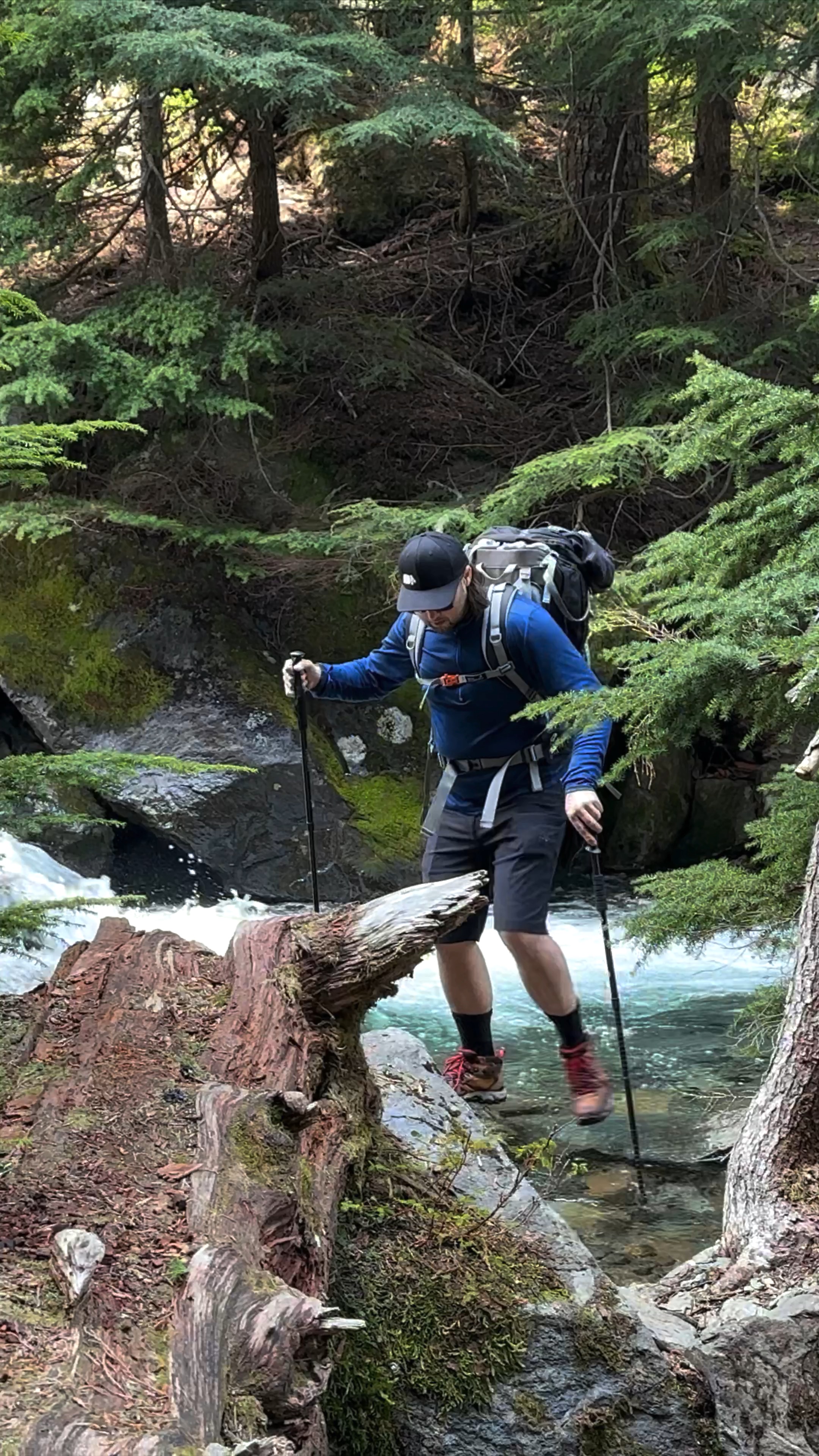 Походный быт туриста. Группа рыжавского. Тропа аппалачи. Выходной поход. Группа в походе.