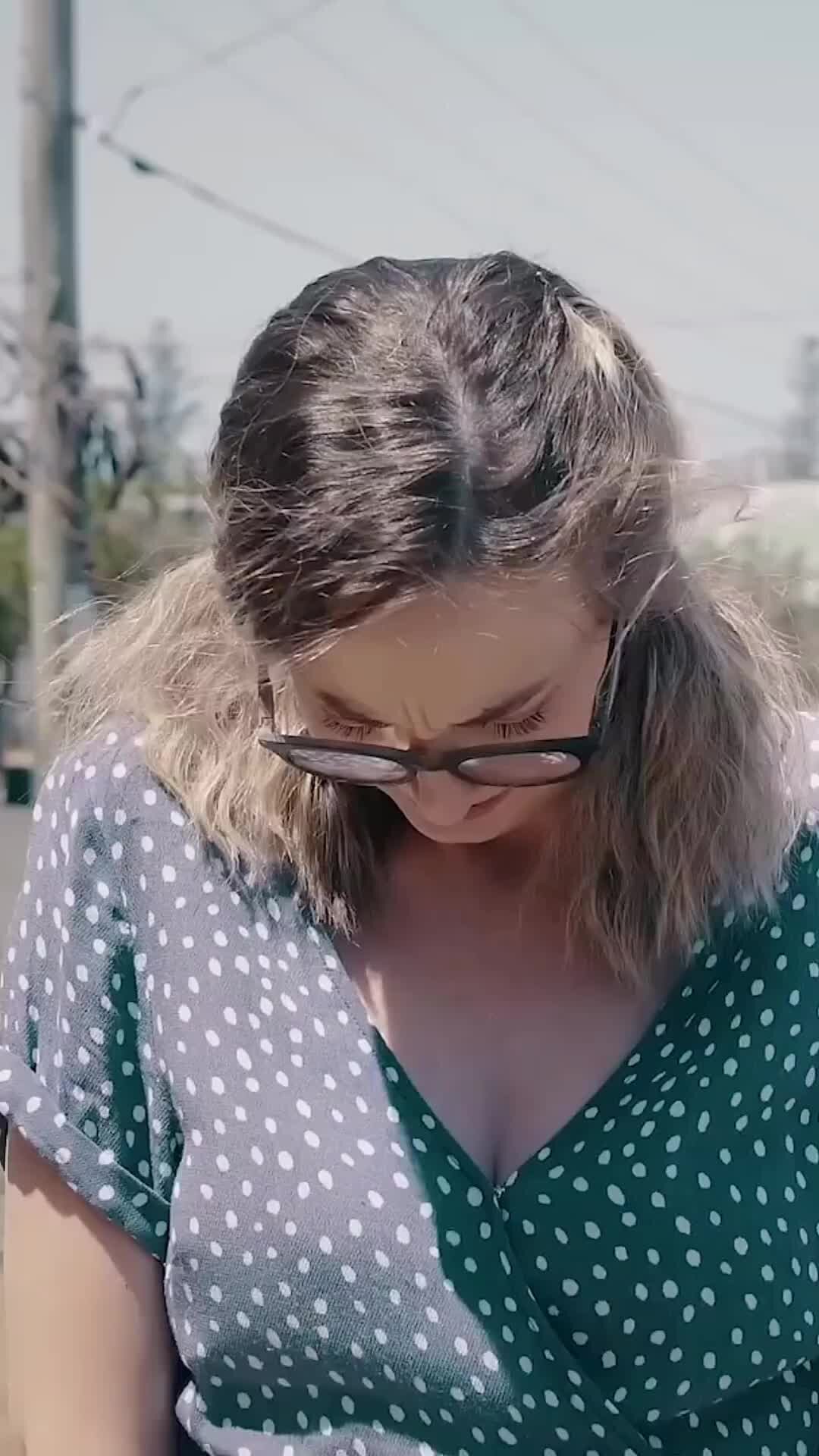 Зазнайкин.ТВ Преображение "страшной девчонки" в любом фильме. Канал