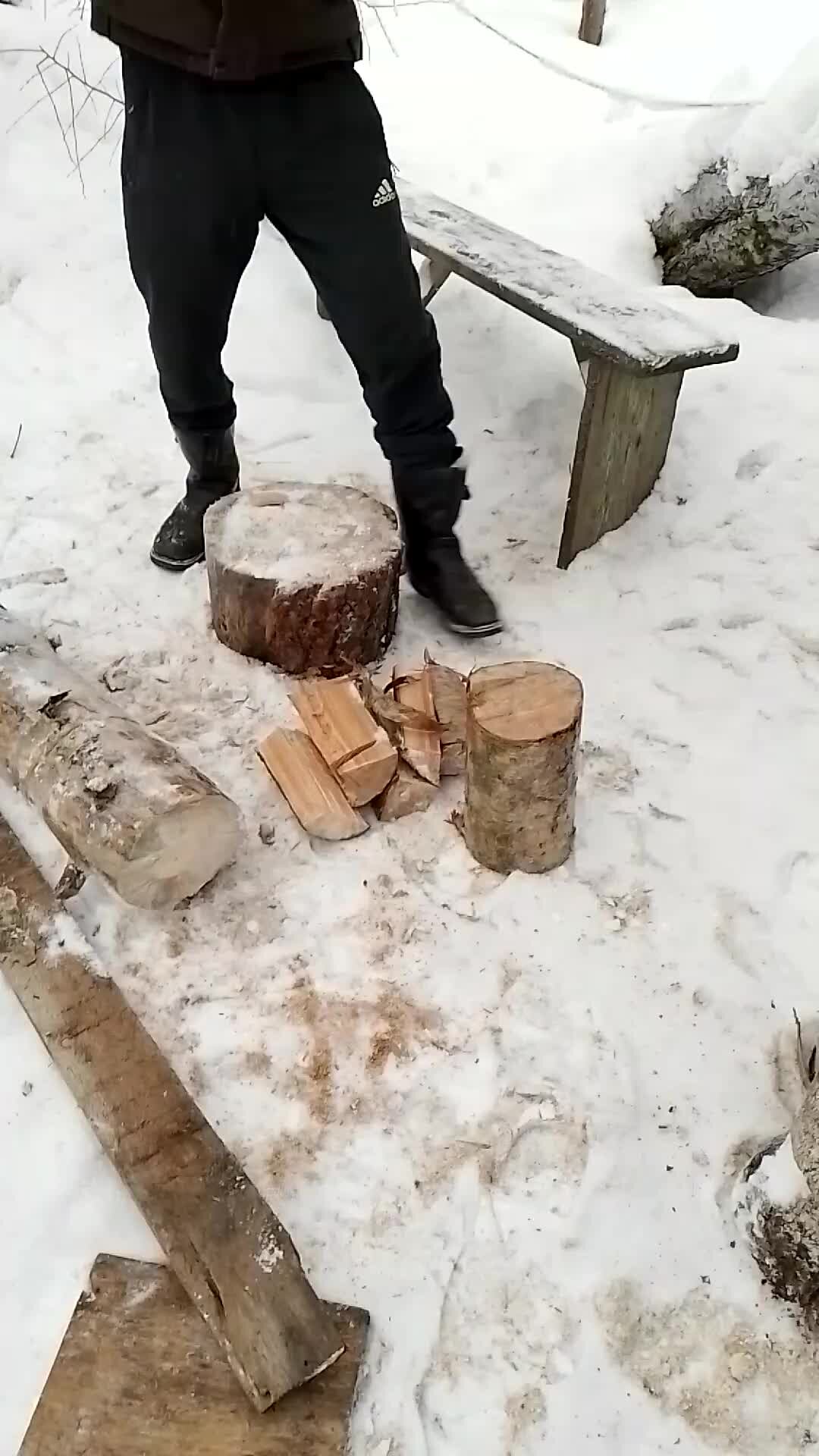 колит или колет глагол. колет или колит спряжение глагола. колоть колотый. дрова рубить или колоть. колоть колотый.