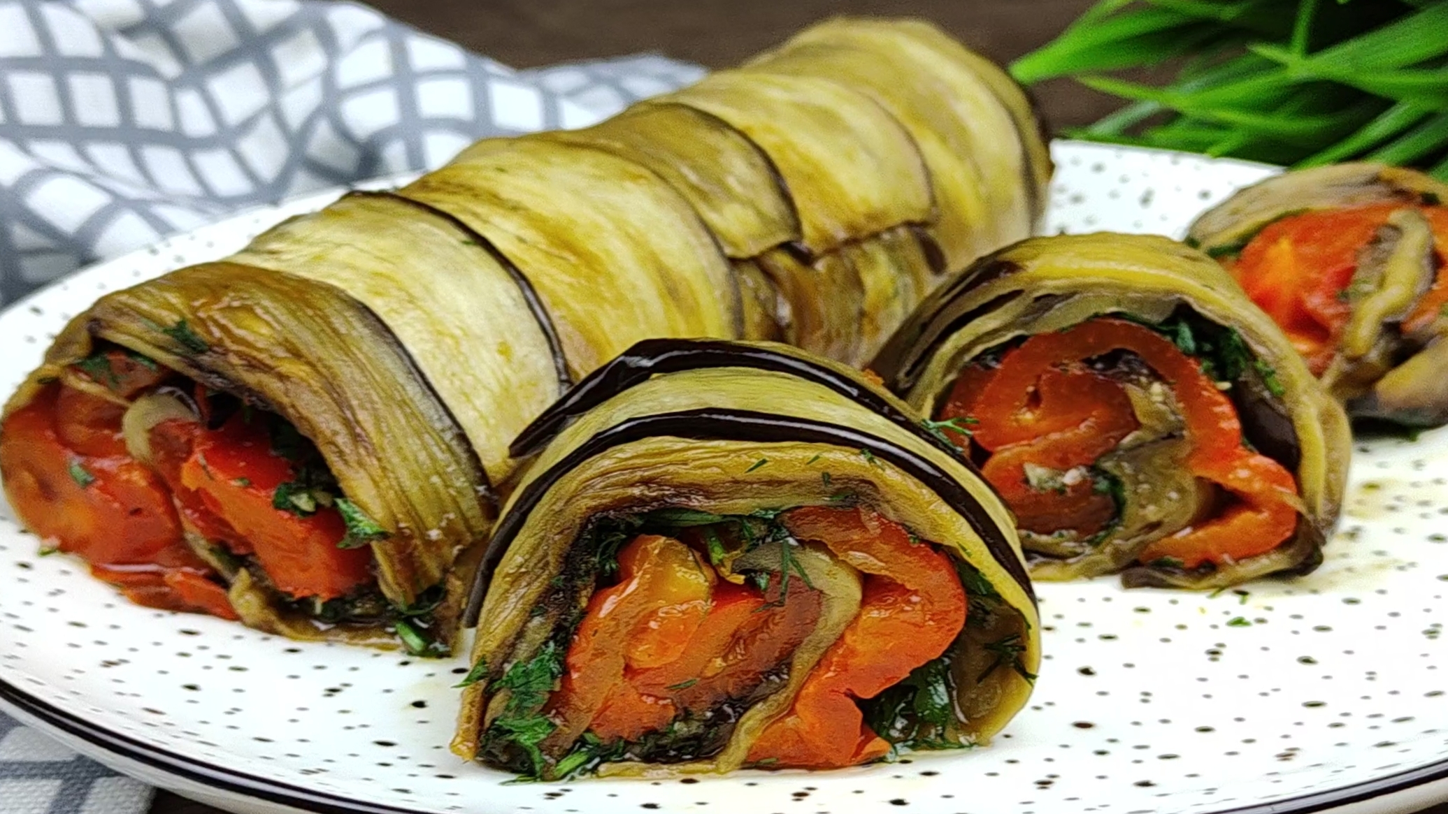 баклажаны рулетики наршараб. рецепт баклажанов на сковороде рулетики.