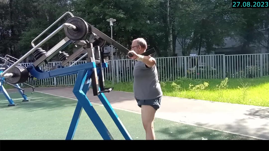 упражнения для похудения по дням. упражнения для ягодиц таблица. таблица тренировок для похудения. махи ногами пресс приседания. приседания программа тренировок для девушек.