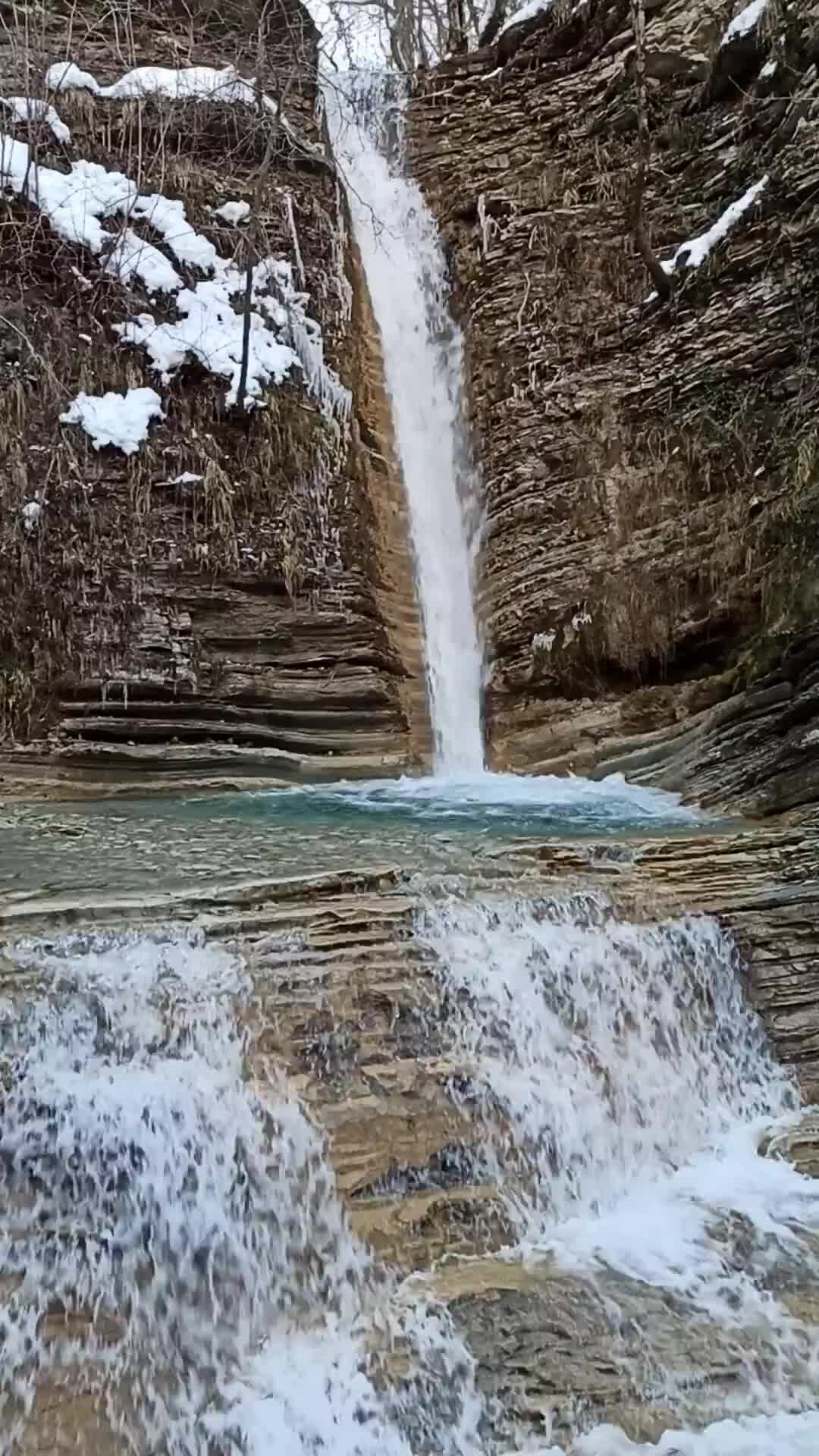 Водопад чаша любви в Геленджике. Водопад любви Грузия. Водопад любви Дагомыс. Водопад любви Сочи.