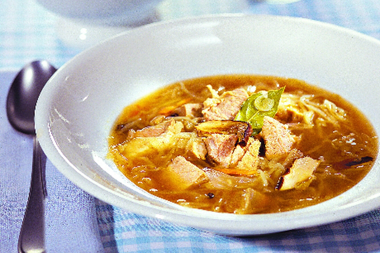 Щи с кислой капустой. Постные щи с грибами. Грибные щи с квашеной капустой. Грибовница из замороженных. Щи по петровски.