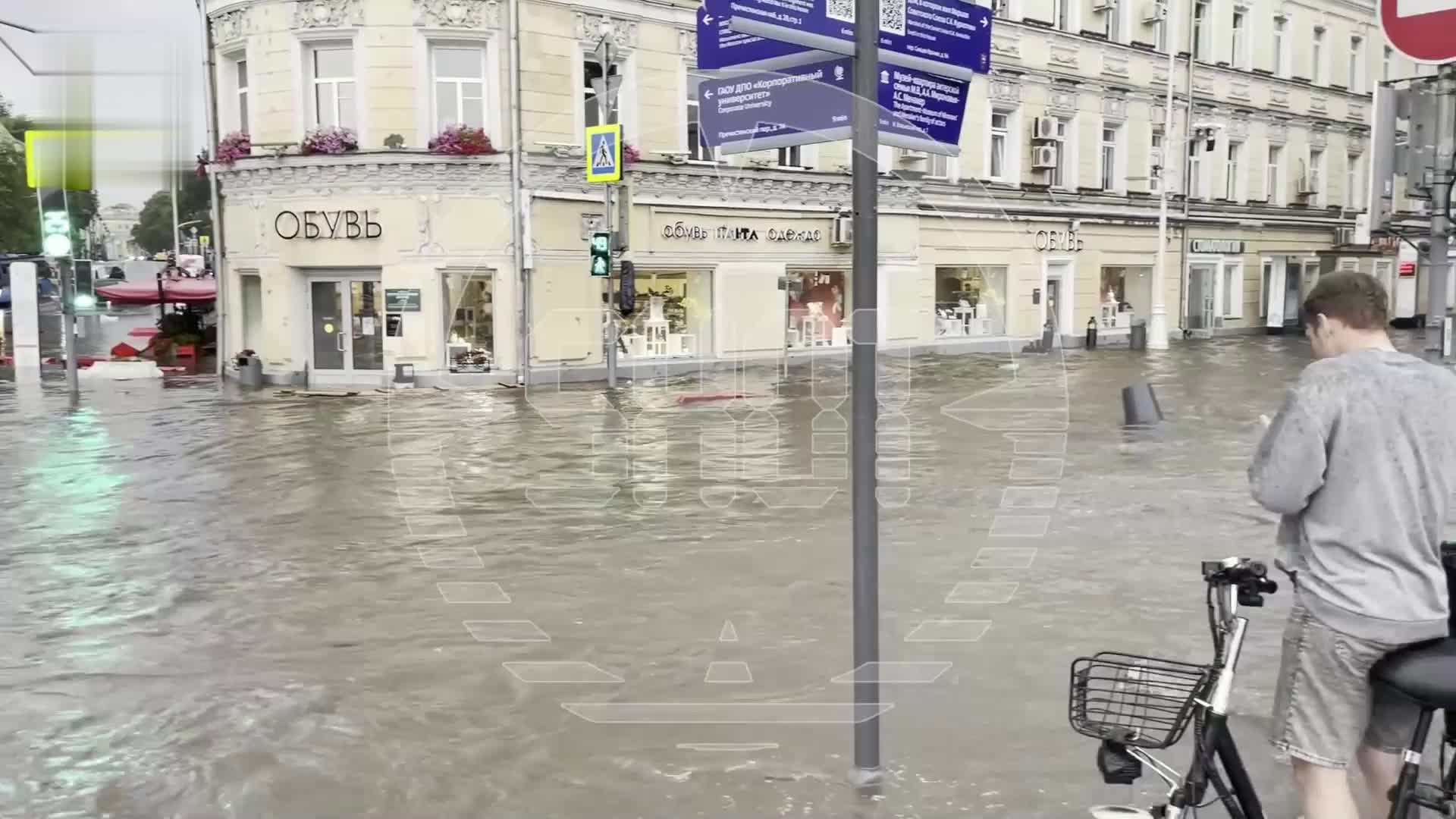 гроза в москве вчера