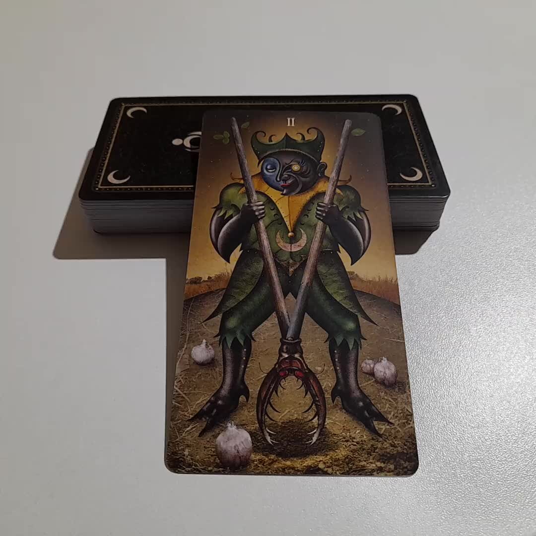 колода таро безумной луны галерея. 3 жезлов таро безумной луны. 2 жезлов безумная луна. таро безумной луны аркан жрица. таро безумной луны двойка пентаклей.