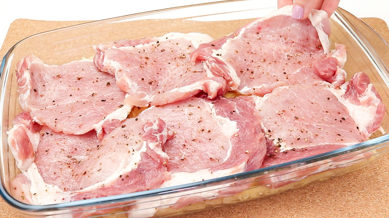 нежное мясо. нежное мясо получается в. нежность мяса. нежное мясо. блюда из свинины для детей.