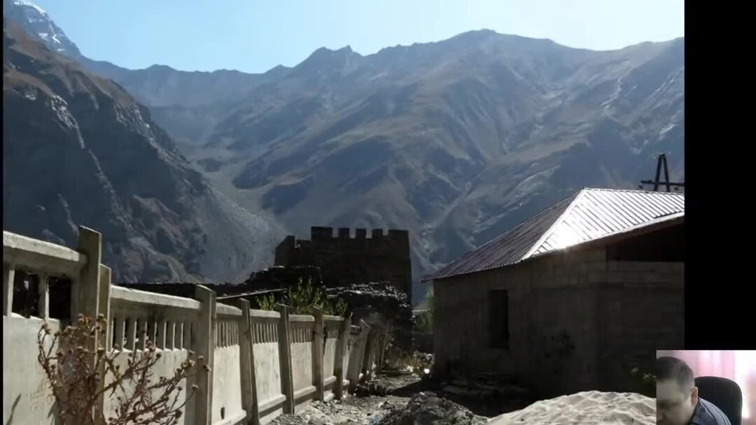 Каратаг таджикистан. Кишлак таджикистан. Кишлак гелон в узбекистане. Кишлак артуч таджикистан. Кишлак и развал.