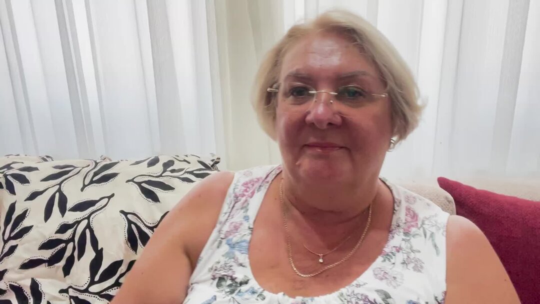 Мама лена из турции. Мама лена из селятина. Столовая у мамы лены. Мама лена. Мама лена блоггер.