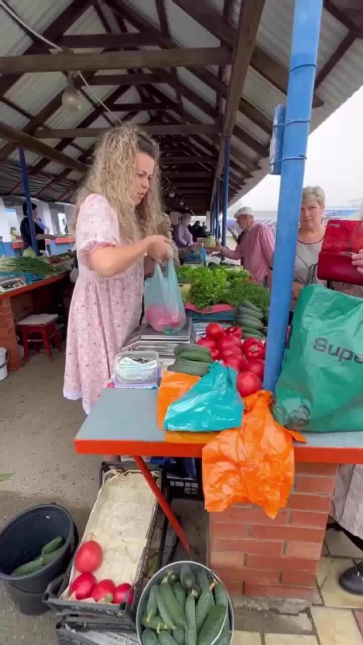 Петровчанка Лера. Огород, сад, рецепты | Не могу перед ними устоять 🤗🤗🤗  Это мои любимые ромашки 🥰 и пусть их будет много 😂😂😂 | Дзен