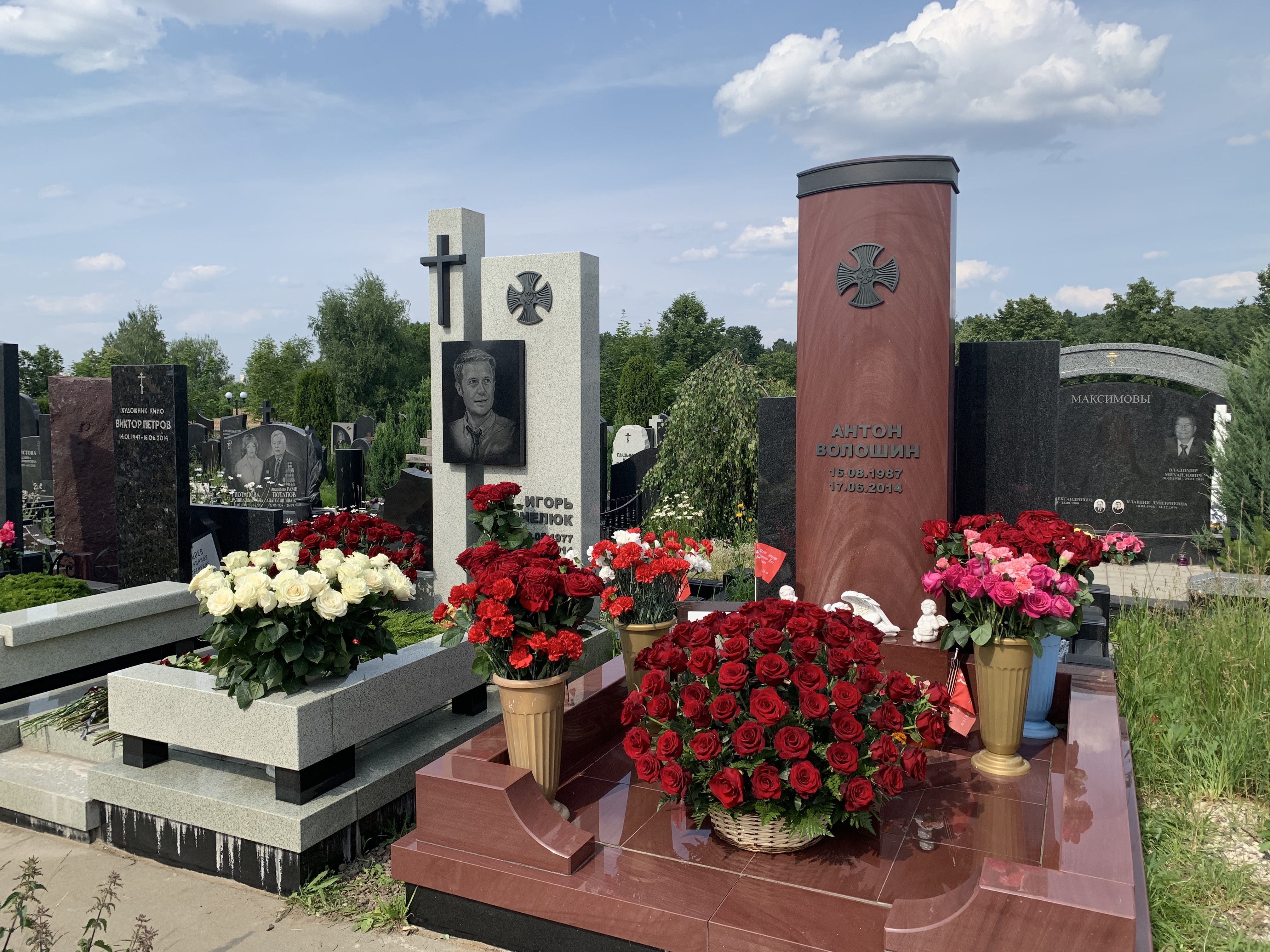троекуровское кладбище в москве кто похоронен из знаменитостей