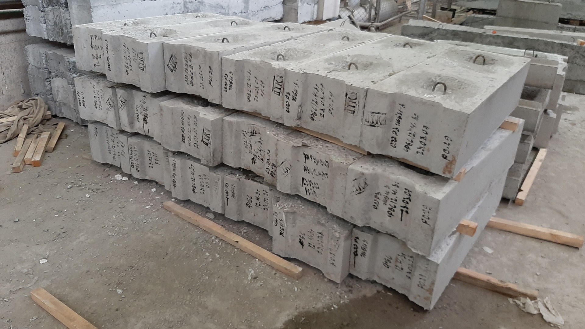 Завод железобетонные изделия (жби-1) г. Сваи 30. Красноярск. Ригель рдп 4. Жби изделия.