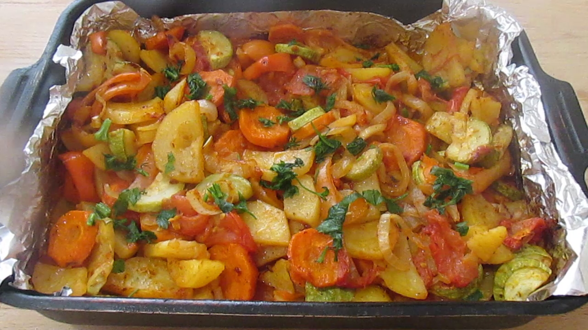 Рецепт запеченной картошки с овощами