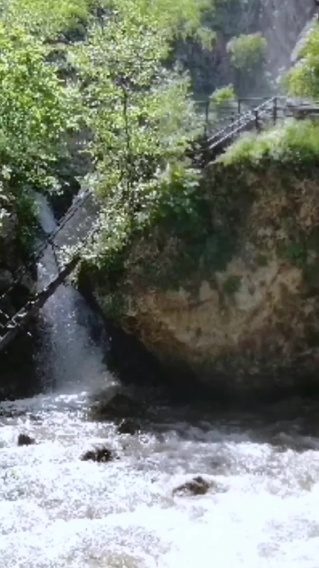 Учкекен медовые водопады