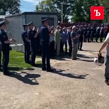 Похороны летчика в тамбове. Малый Барханчак. Похороны летчиков ил 76.