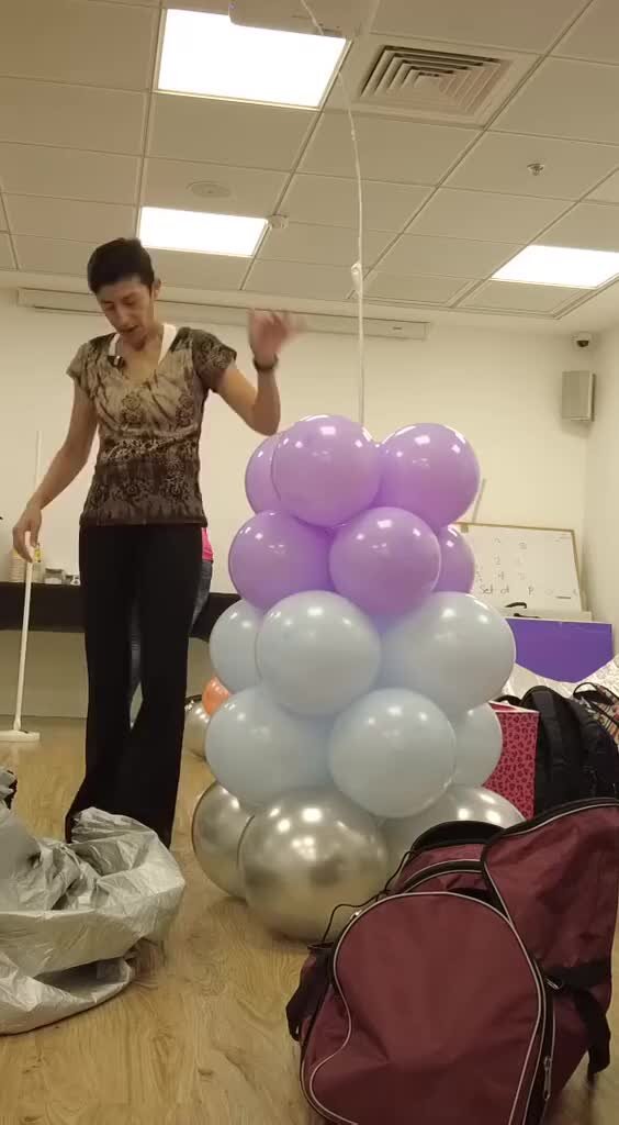 Как сделать гирлянду из воздушных шаров (9 фото)