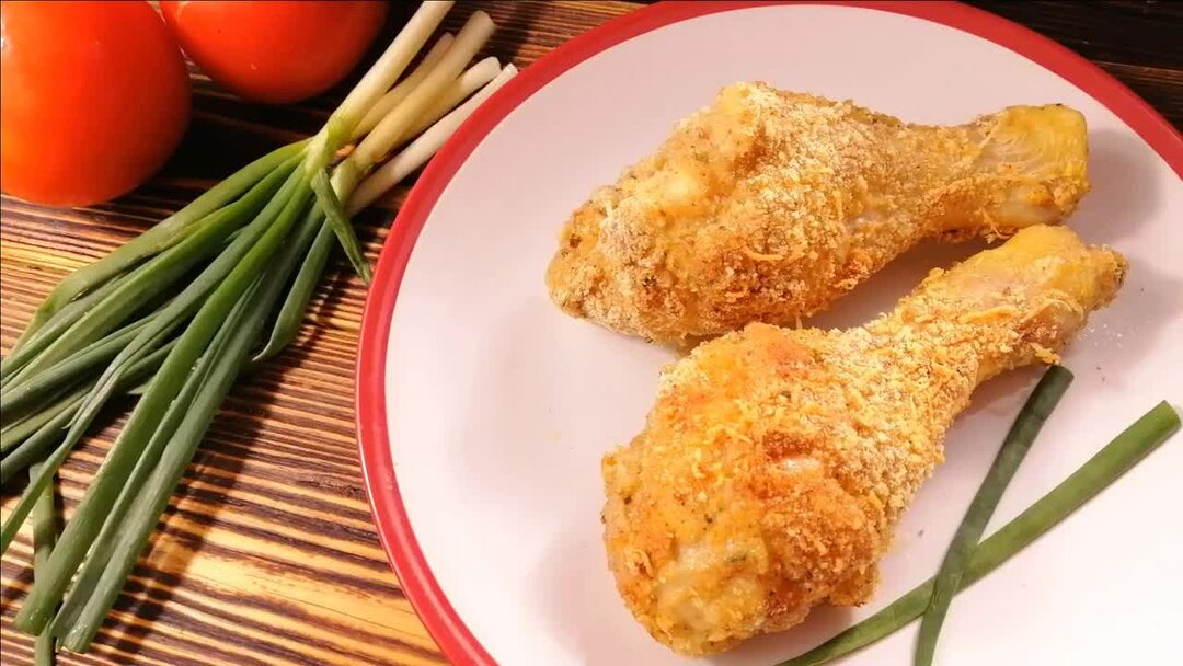 Курица ножки в панировке. Куриные ножки в панировке. Курица ножки в панировке. Голень в панировке. Куриные голени в панировке.