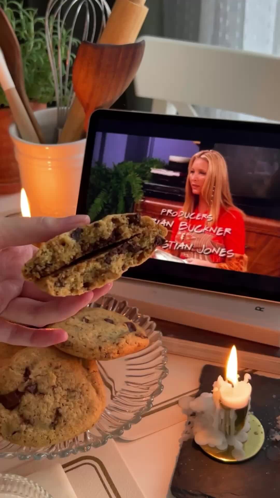 Вкусненького хочется | Сериал Друзья 🍪 печенье французской бабушки Фиби.  Рецепт в закрепленном комментарии 👇 | Дзен