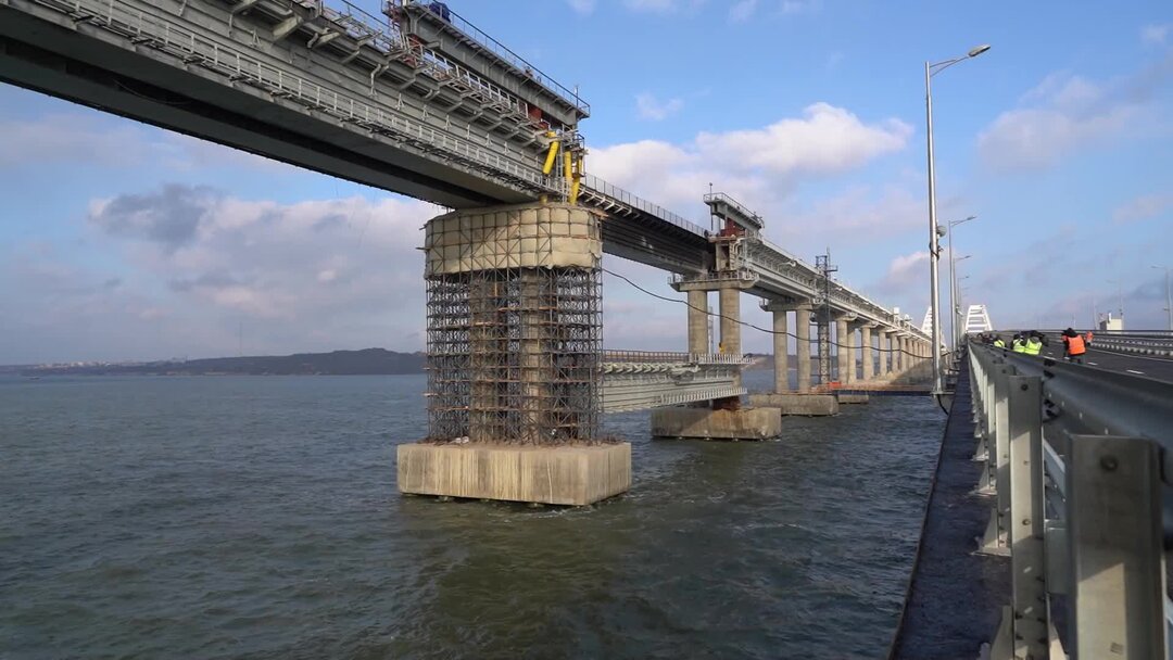 Взрыв крымского моста. Крымский мост видео игоря корсакова. Корсаков игорь игорь крымский мост. Крымский мост видео игоря корсакова. Крымский мост от корсакова.