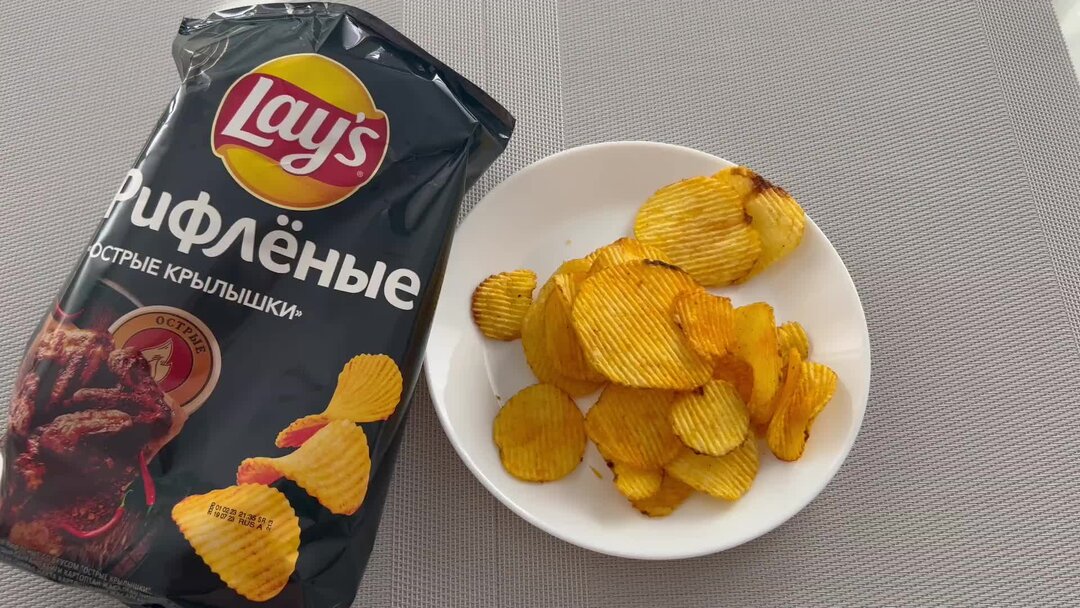 Kettle foods, картофельные чипсы, острые халапеньо