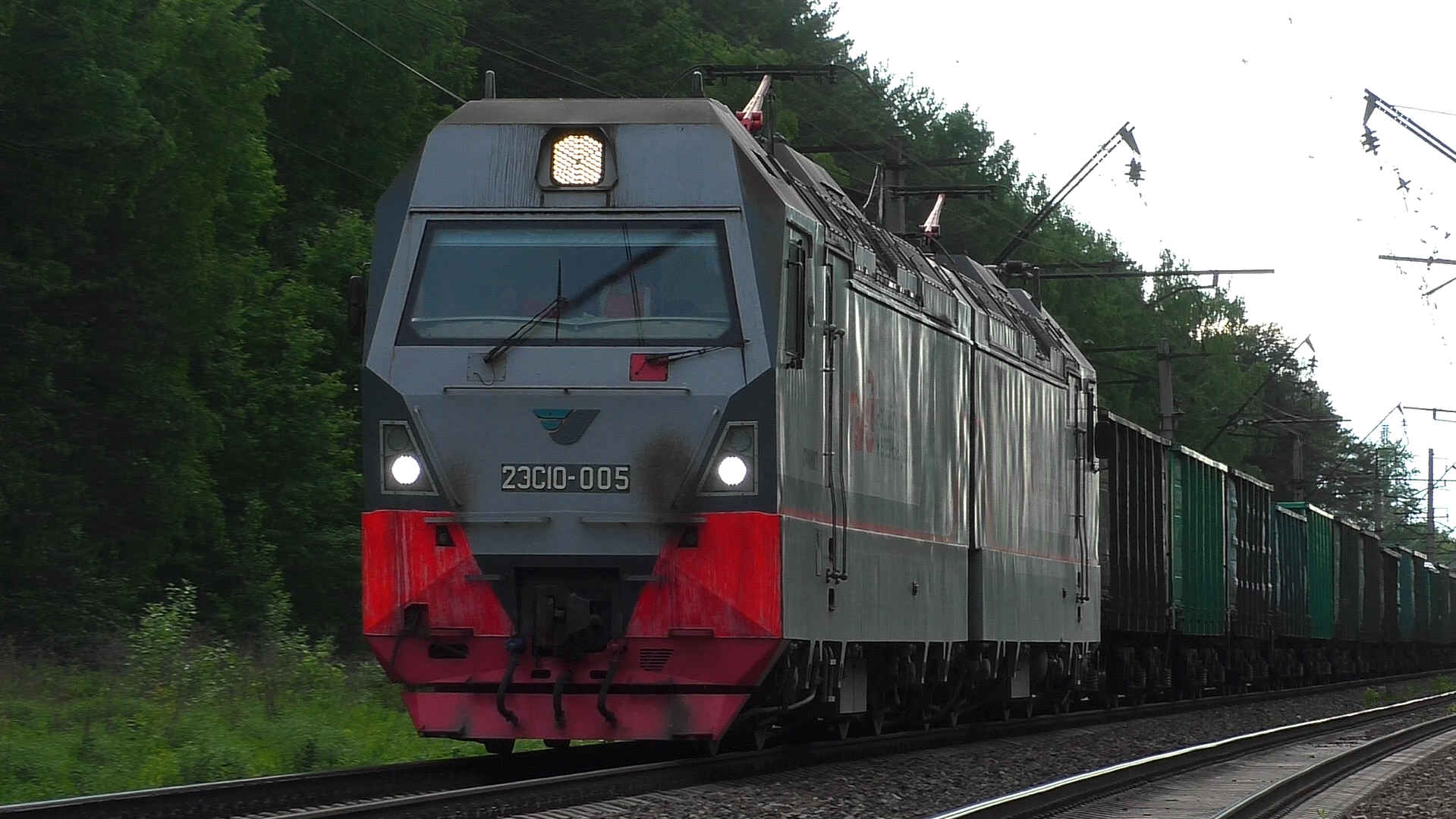 2эс6 596 с грузовым поездом. 2эс6 синара. 2эс6 596 с грузовым поездом. 2эс6 синара. Локомотив 2эс6.