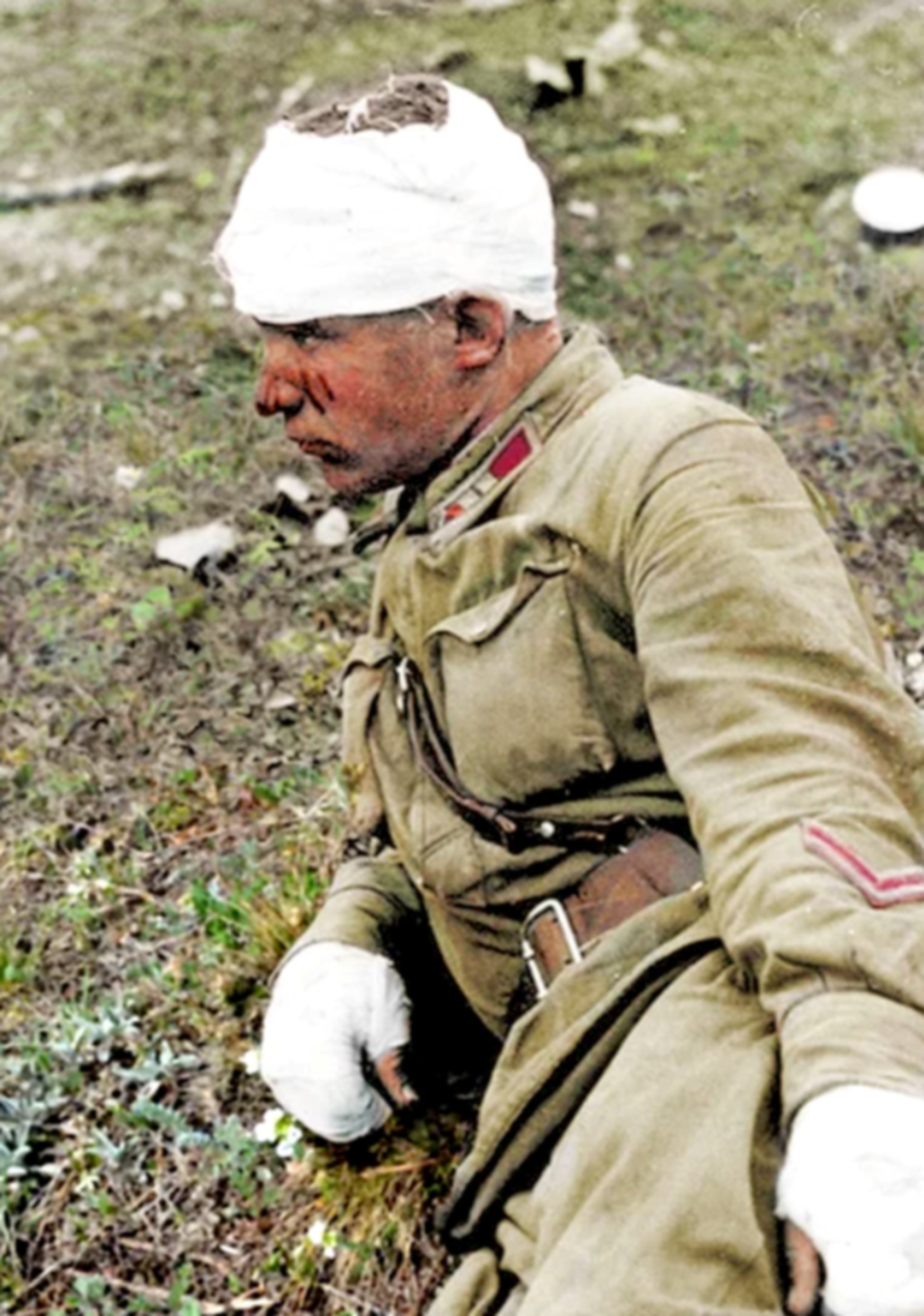 Он ранен и контуженный. Он ранен и контуженный. Он ранен и контуженный. Он ранен и контуженный. Он ранен и контуженный.