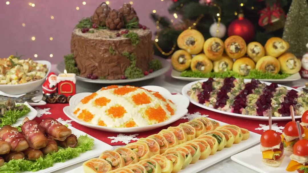 новогодний стол на 2022 год меню. видео меню 2022. праздничный стол на новый год 2022. закуски на новогодний стол 2022. праздничное меню на новый год 2021.