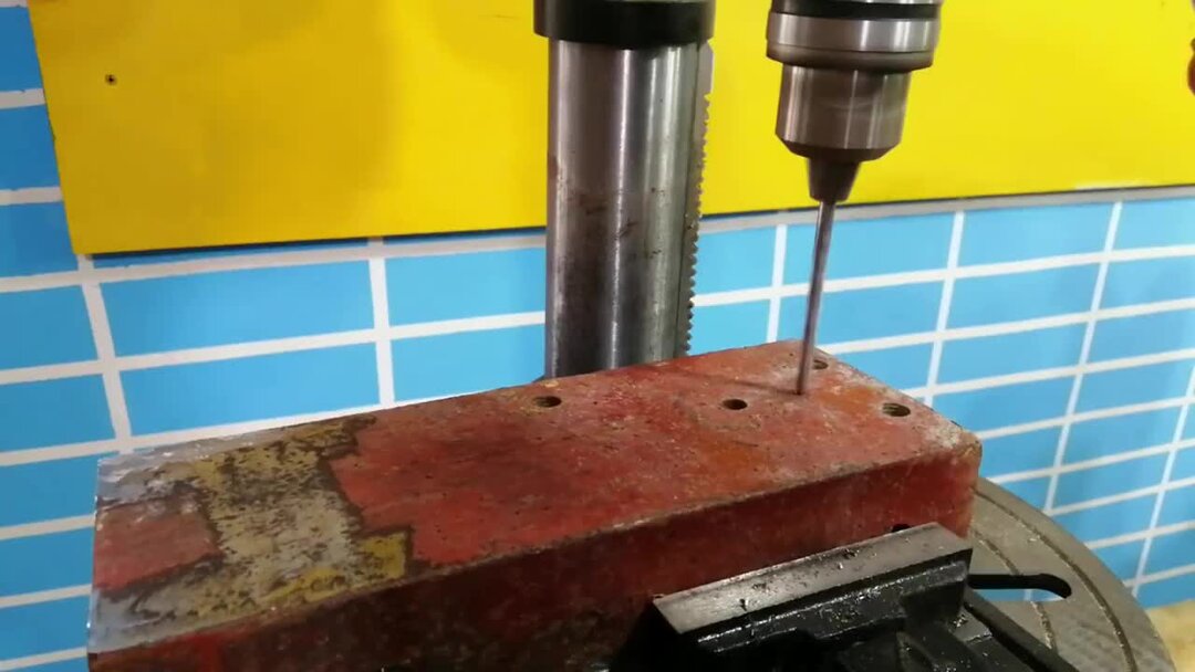 Как убрать пень срубленного дерева гидравлическим домкратом | İdeas ...