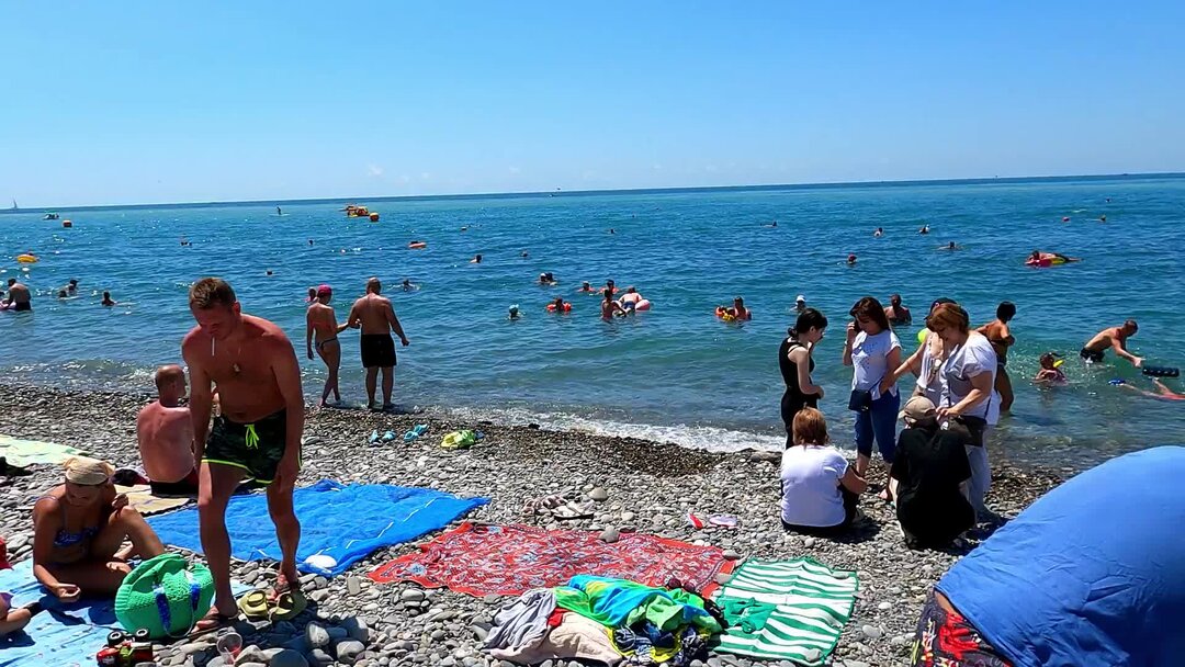 Прогноз погоды в лазаревском на месяц. Пляж Лазаревское 2023. Море в Лазаревском сейчас