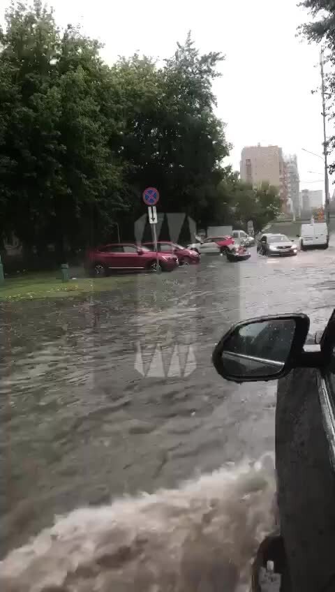 Вчерашний потоп в москве фото