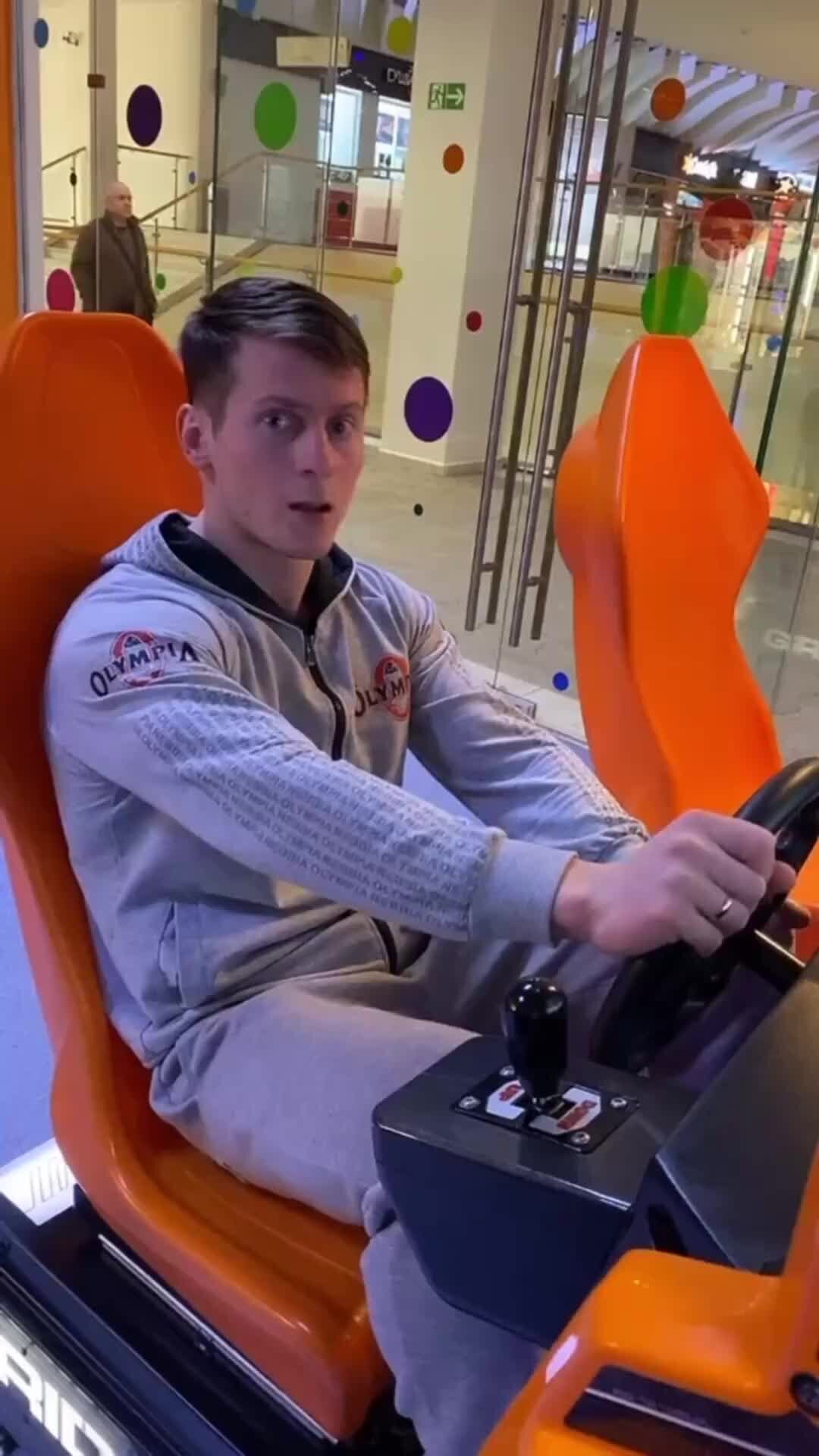 Артур и Оленька | Ролик от 29.08.2023 продолжительностью 11 сек. | Дзен