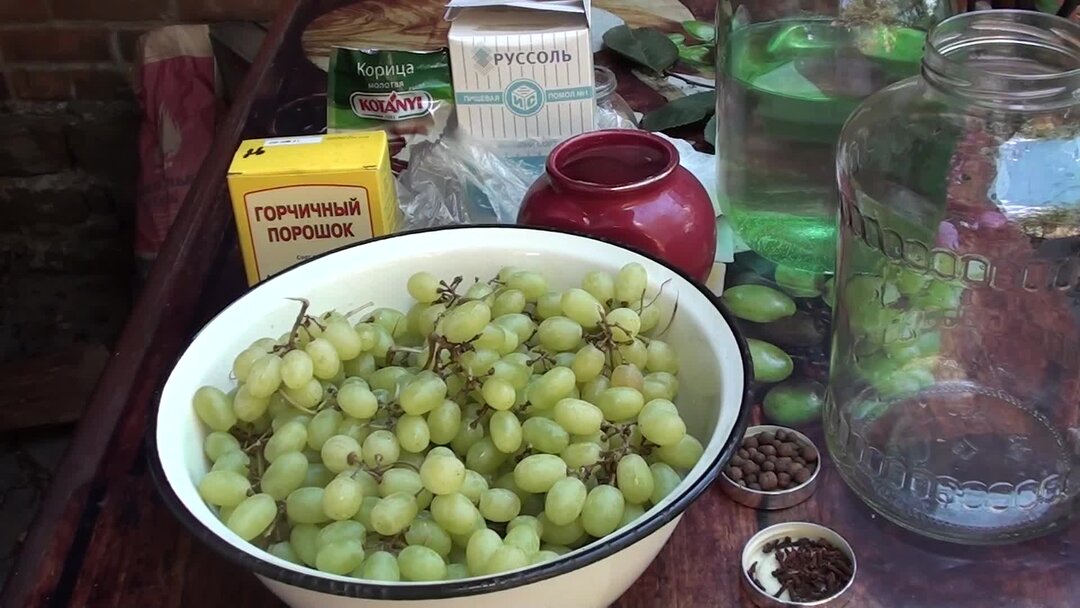 Рецепт из кислого винограда. Квашенный виноград. Печенье и виноградный сок