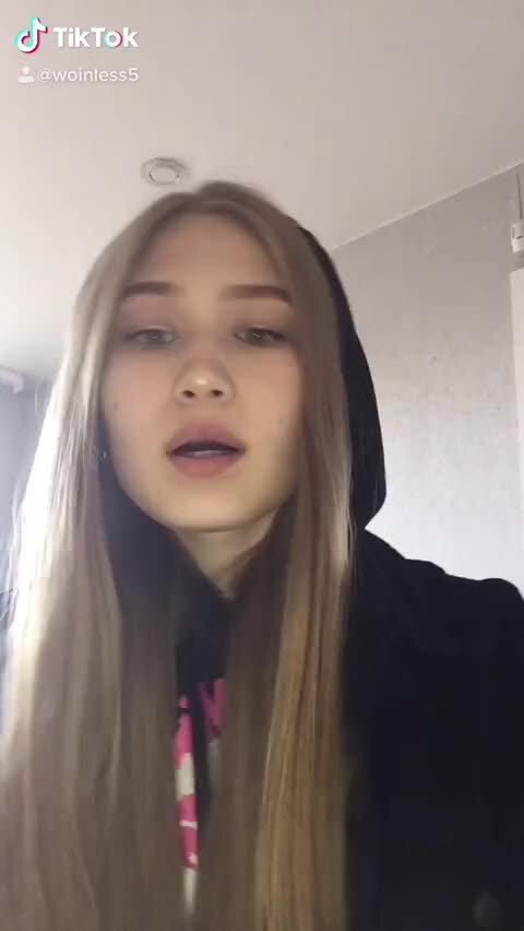 Тик ток дзен 300000 видео. Красивые девушки из тик тока. Красивые девушки популярные из тик тока. Тик ток дзен 300000 видео. Эстека e-girl лицо.