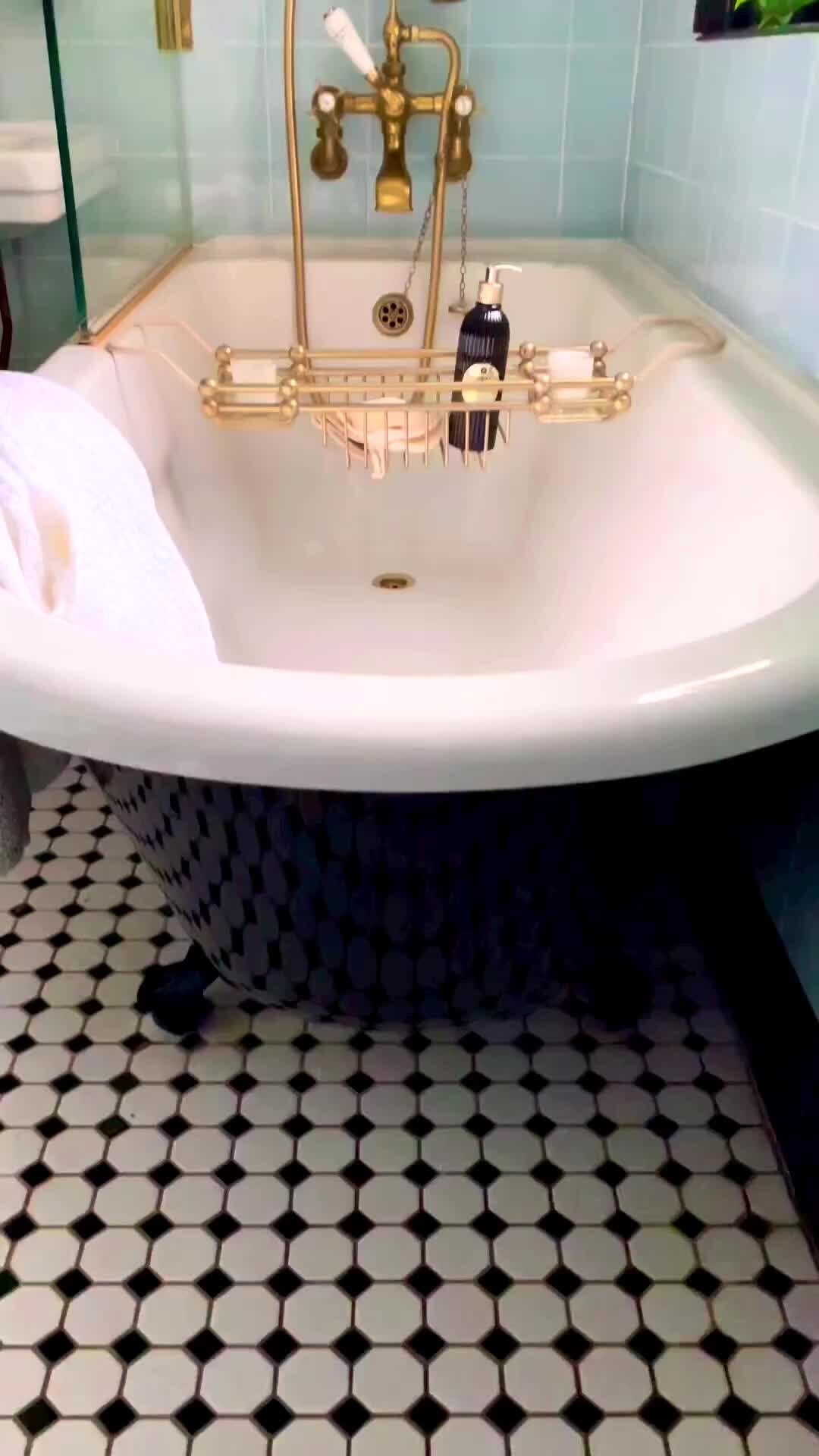 Ремонт и Голуби | Очень красивая ванна в стиле ретро | Дзен