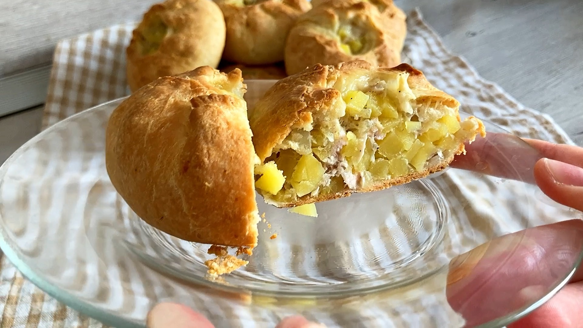 Песочное тесто курник классический. Тесто для курника.