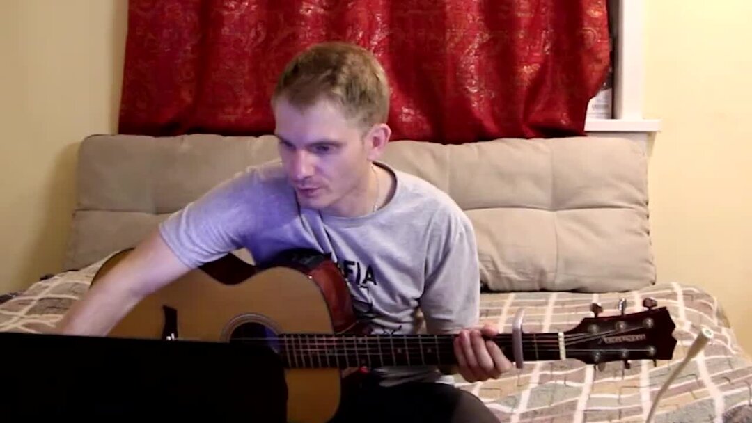 Какую нибудь песню видео. Какую нибудь песню видео. На ютубе музыкальные каналы плейлист. Rick astley картинки. Ariana grande.