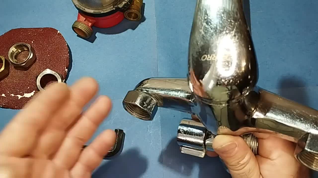 как снять гайку со смесителя. гайка фиксатор картриджа смесителя грое. поворотная гайка для излива смесителя. как снять гайку со смесителя. гайка для прижима картриджа смесителя 44 мм.