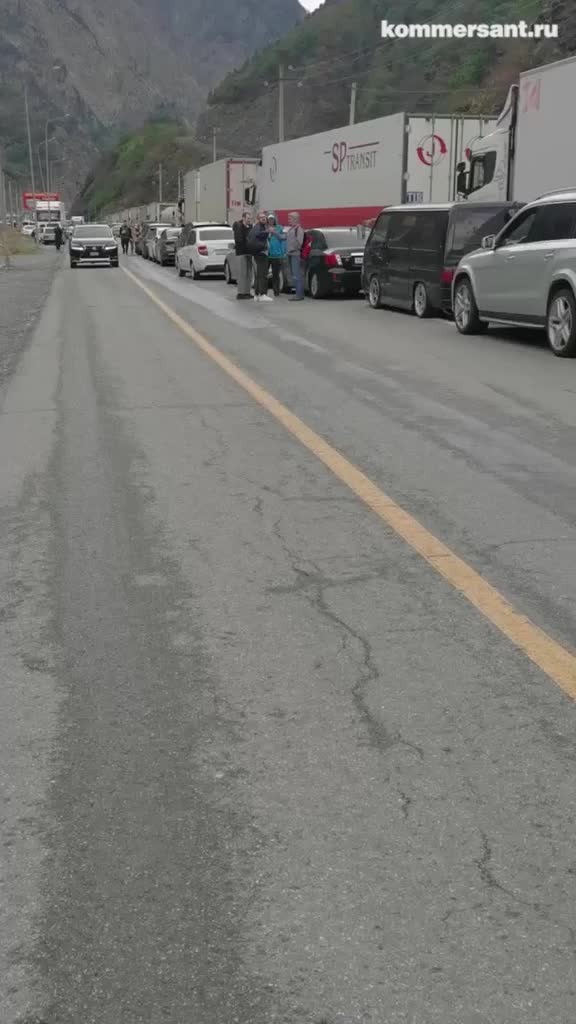 Веб камера таможня грузии верхний ларс. Верхний ларс в реальном времени. Погранзастава верхний ларс. Верхний ларс в реальном времени. Верхний ларс в реальном времени.