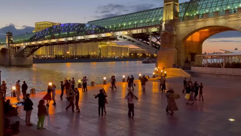 Парк Горького Москва танцы