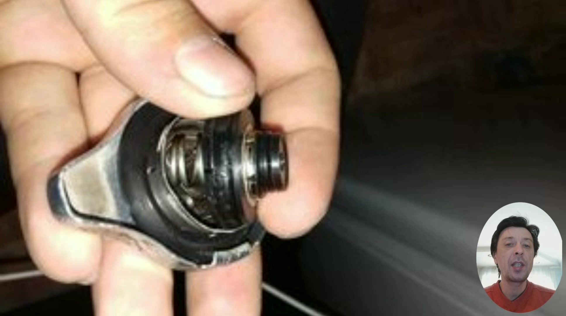 пробка радиатора сузуки гранд витара 2. крышка радиатора 0. можно ли открывать крышку радиатора. можно ли открывать крышку радиатора. можно ли открывать крышку радиатора.