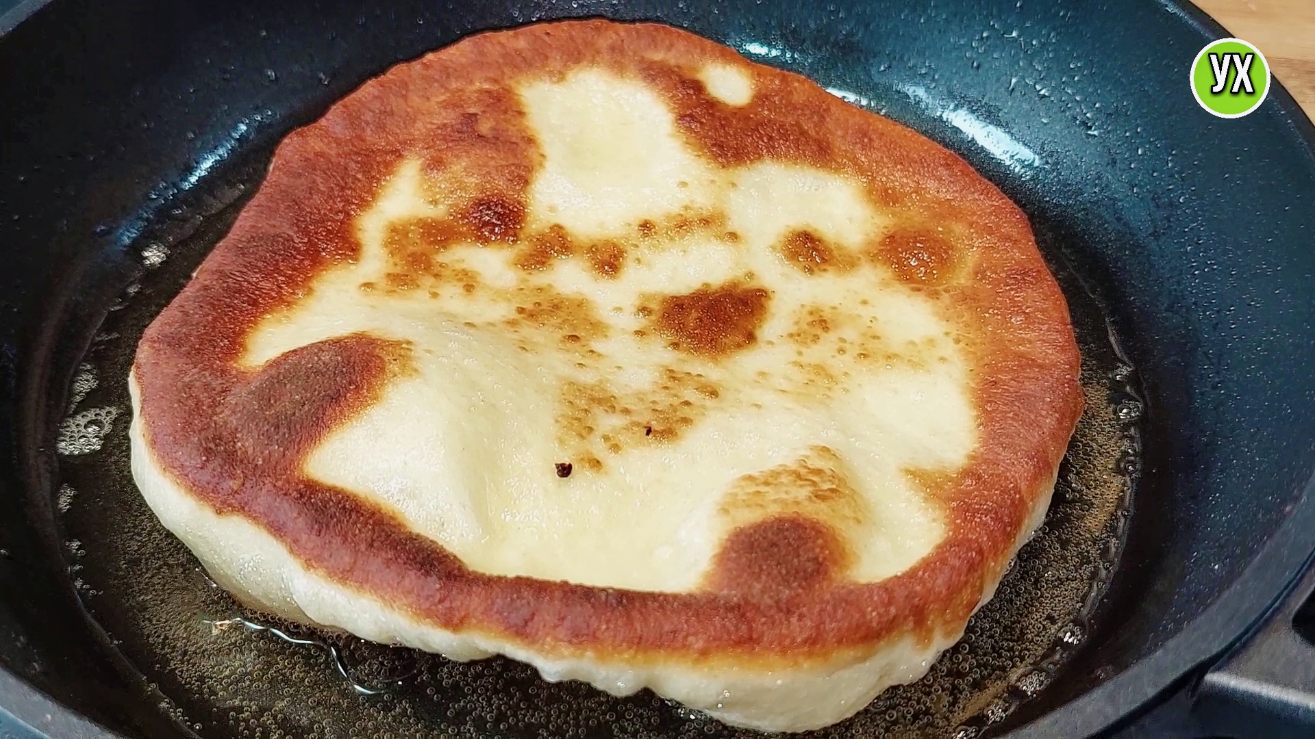 канал ух ты кухня. заливной пирог с яблоками. формы булочек. ух ты кухня пироги. пирожки с вишней в духовке без дрожжей.