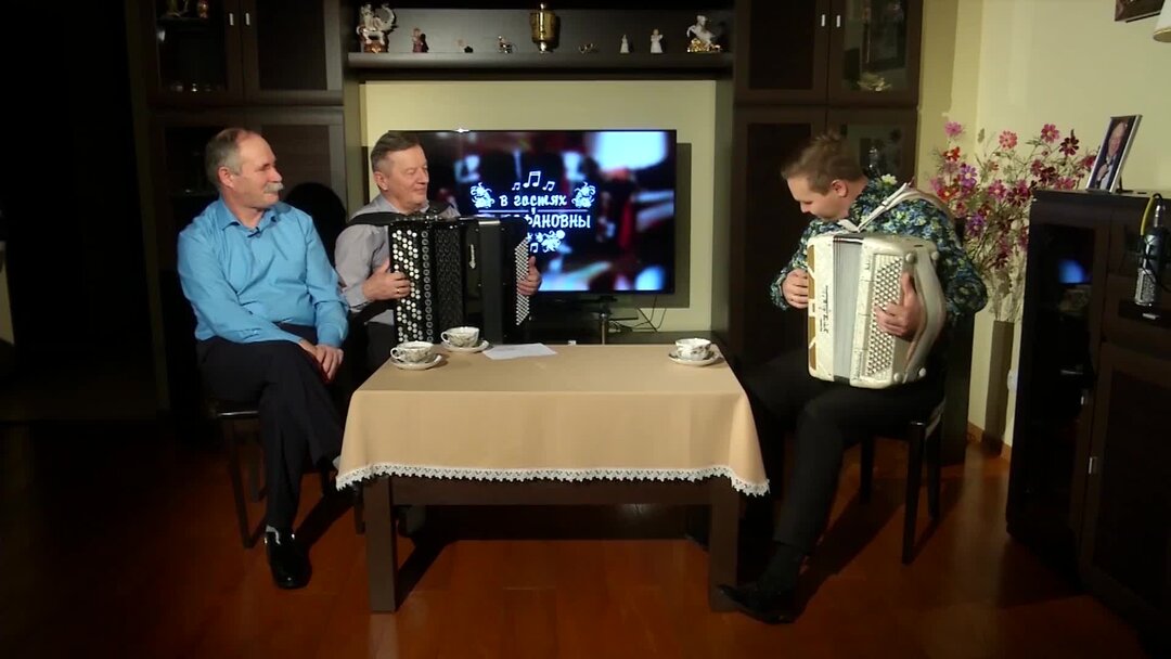 \"РИО-РИТА\" исполняет баянист, \"Человек оркестр \"Владимир Бутусов в ...