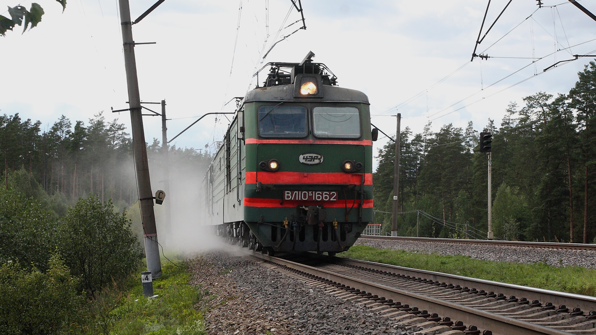 Тэ33а пассажирский. Тепловоз тэ33а эволюшн. Тепловоз с грузовым поездом. Тэ33а тепловоз. Тэ33ас-001.