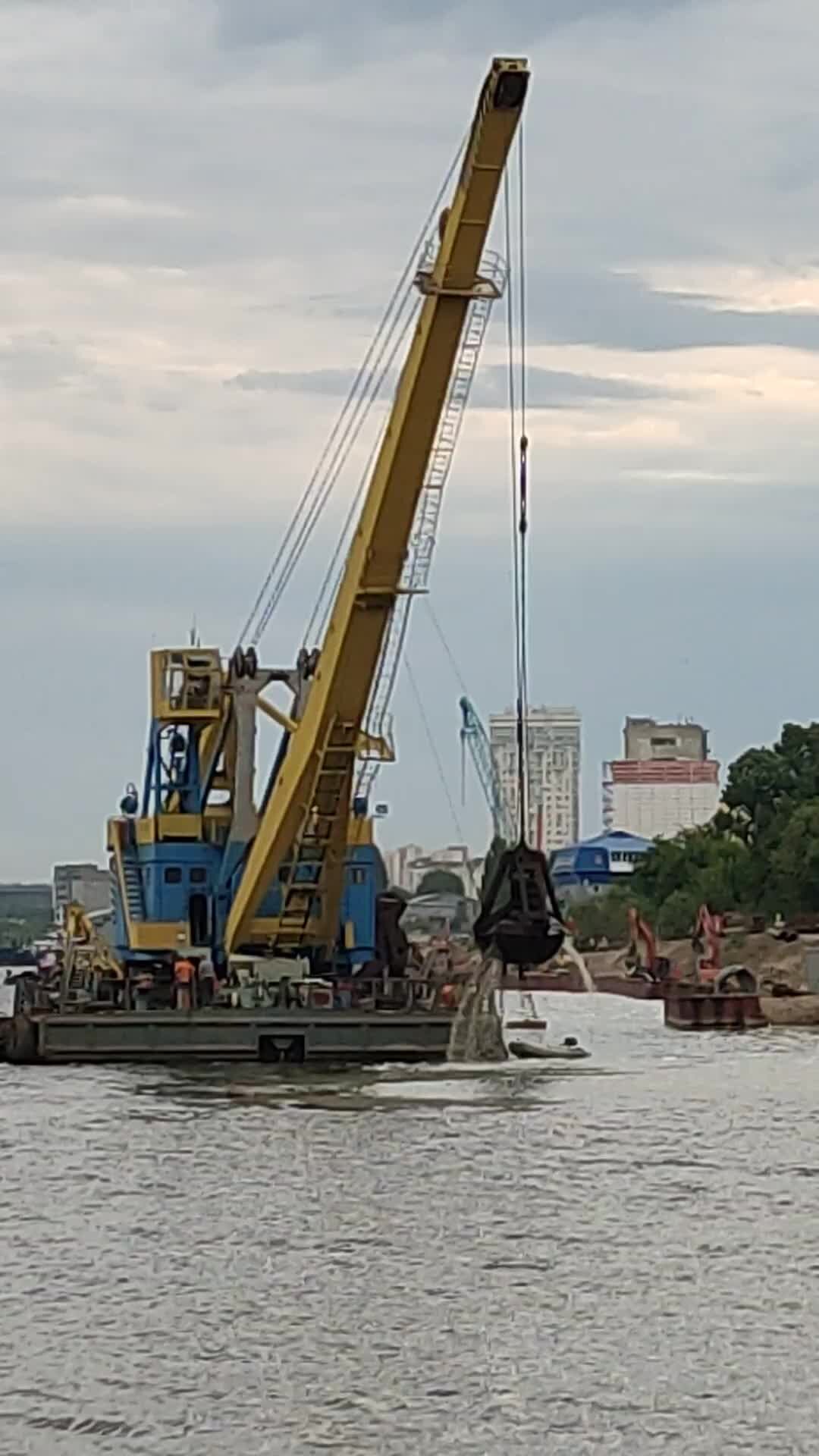 ПолянА | Кран на воде | Дзен