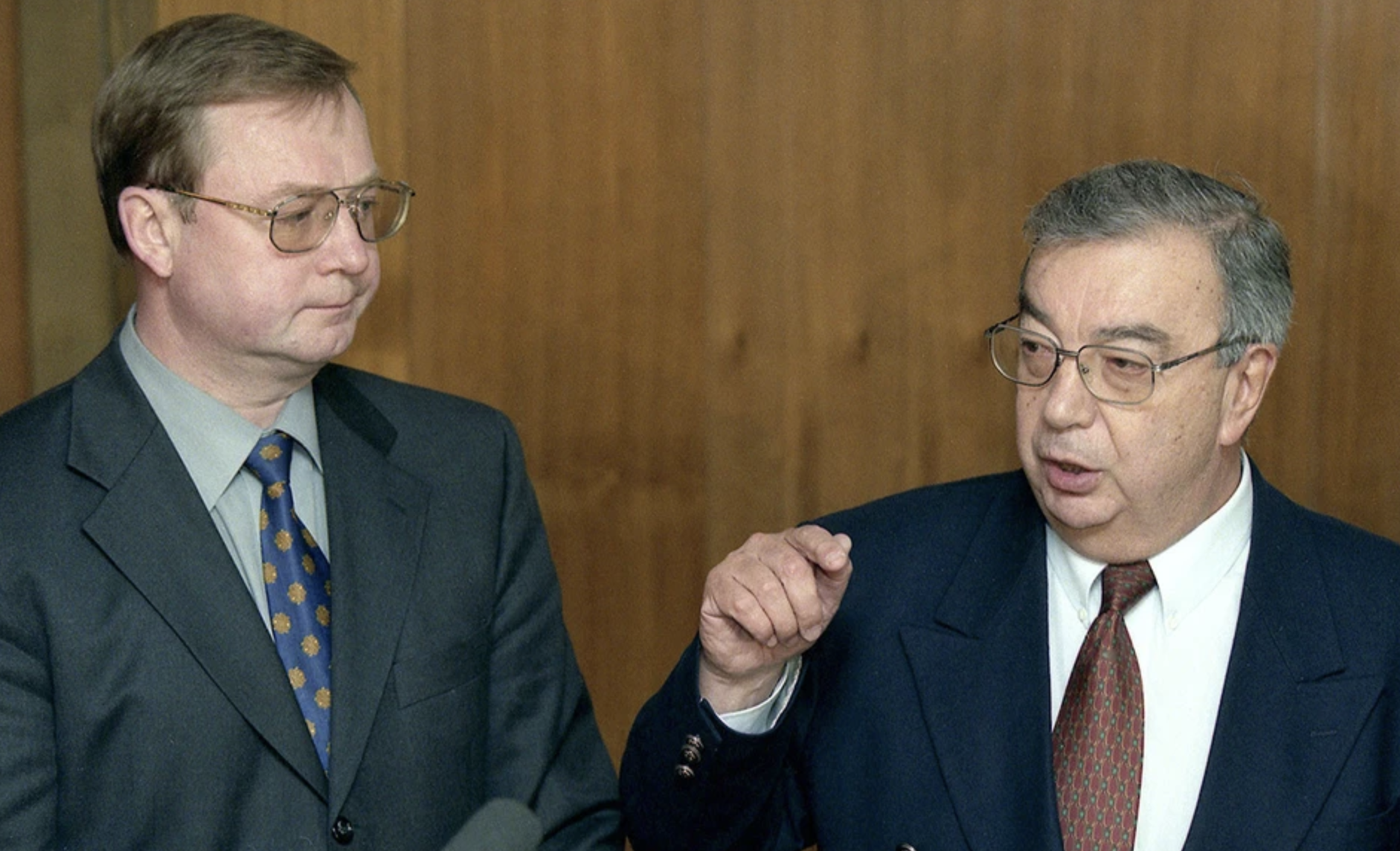 Премьер министр Степашин в 1999 году. Кириенко Примаков Степашин. Степашин премьер министр